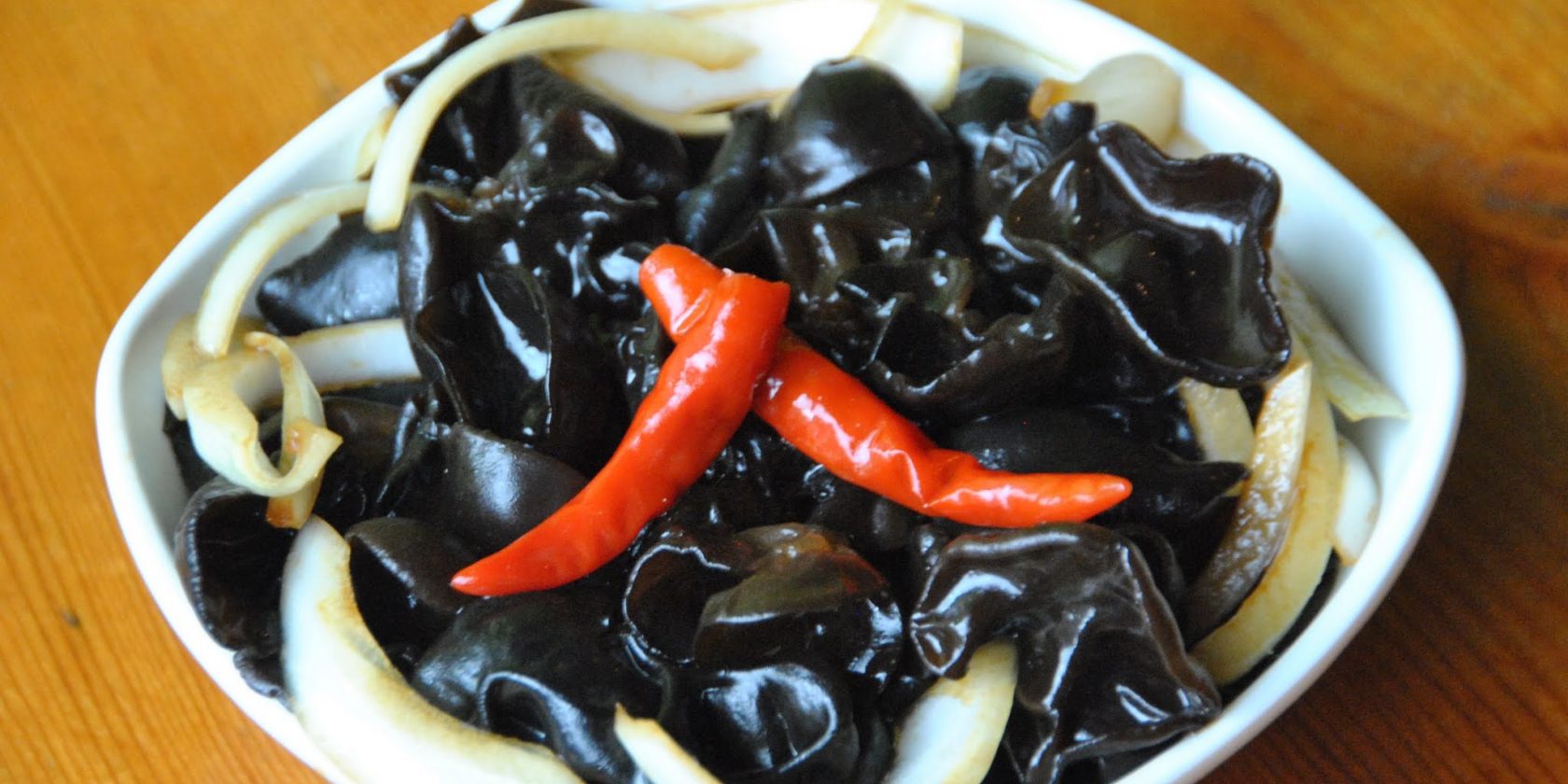 A15. 凉拌黑木耳 	Tree fungus mixed in sesame oil