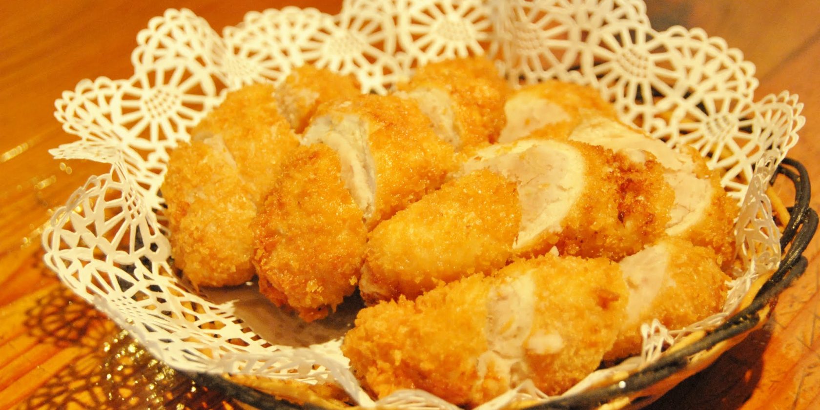 A28. 香芋鸡卷 	Taro Chicken Roll