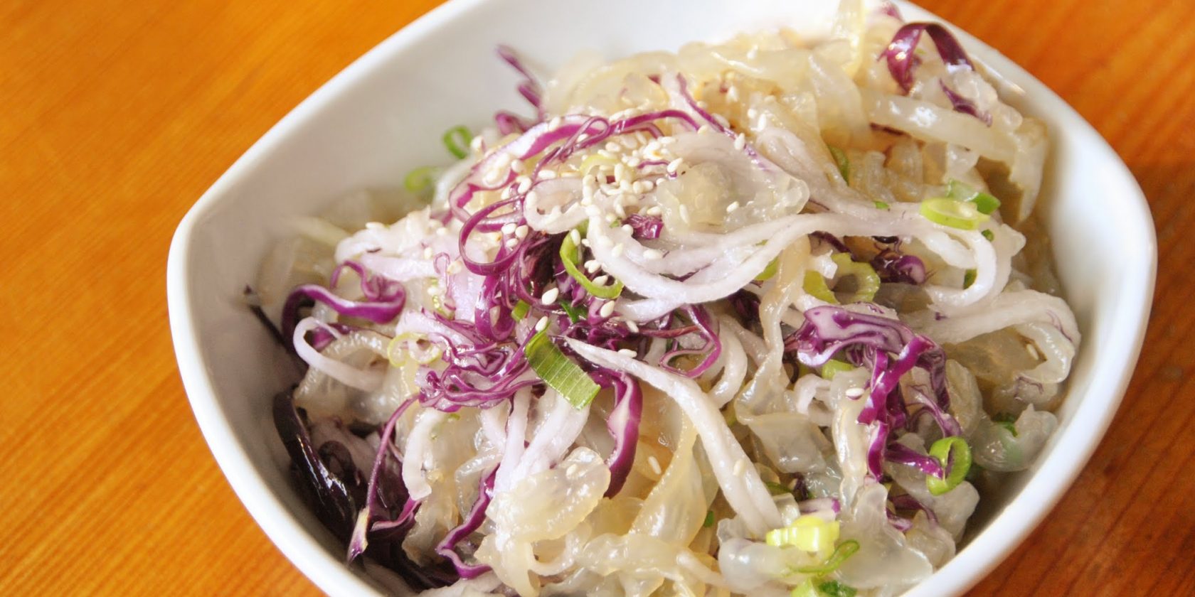 A7. 葱油海蜇 		Scallion Jellyfish